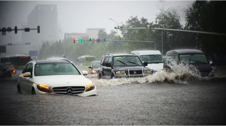 /cam-nang/cam-nang-sua-chua/chu-xe-chau-au-can-biet-bmw-mercedes-audi-ranger-rover-bi-ngap-nuoc-khac-gi-khi-bi-thuy-kich-1522