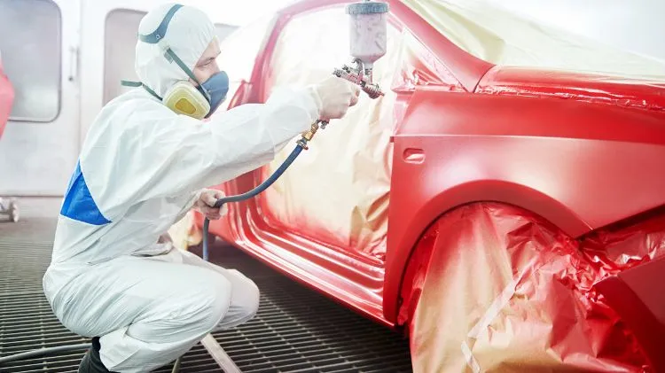 /cam-nang/blog/vi-sao-nen-dau-tu-son-cao-cap-nhu-r‑m-duc-thay-vi-son-re-cho-o-to-1541